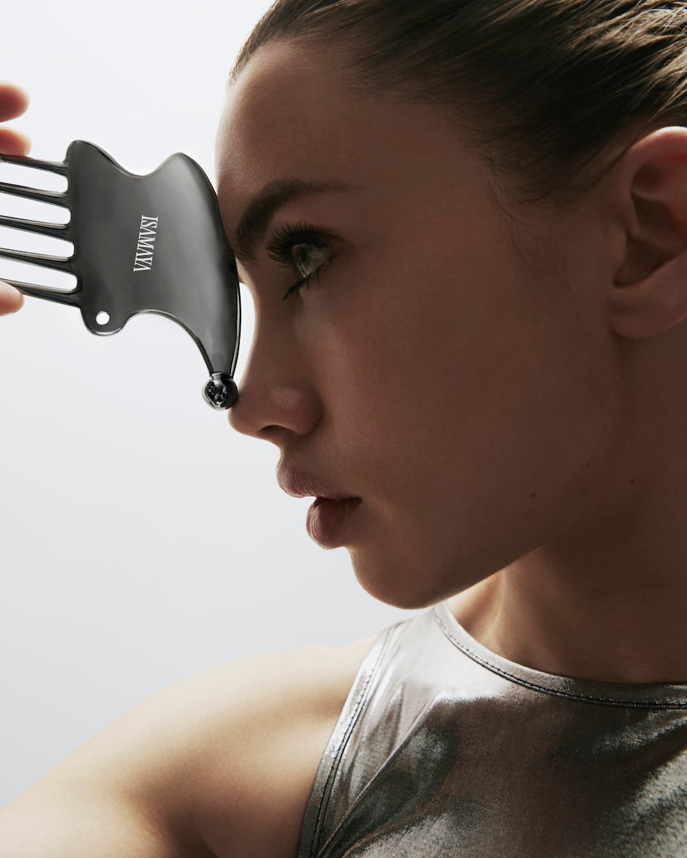 ISAMAYA x FACEGYM Sculpt 01 Gua Sha